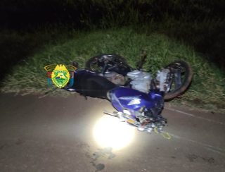 Motociclista morre após batida frontal com carro na PR-466 em Ivaiporã