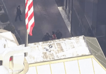 Manifestantes são presos em ato na Trump Tower contra a detenção de estudante de Columbia; veja vídeo