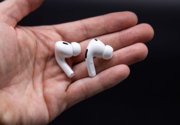 AirPods devem ganhar função importante para quem viaja e não fala a língua local