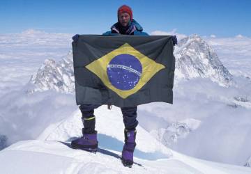 Primeiro brasileiro a subir o Everest cria reserva no Paraná e anuncia nova expedição