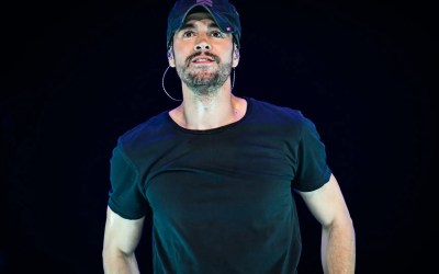 Mulher perde dinheiro após acreditar viver romance com Enrique Iglesias